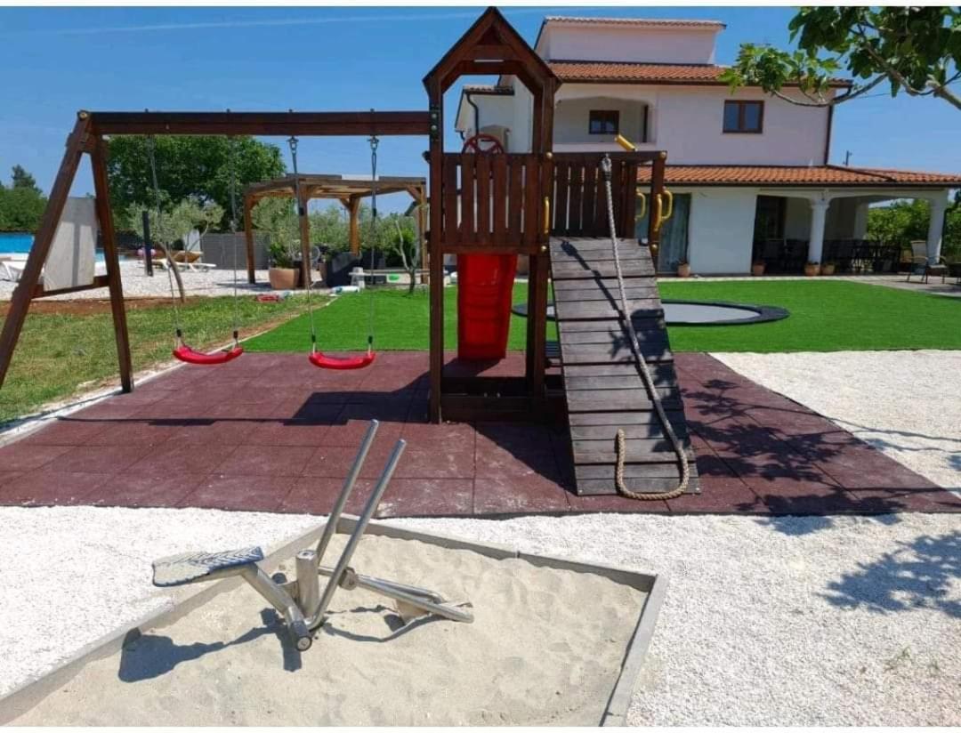 Mobilehome Elena Premium With Pool, Istria Banjole Exteriör bild