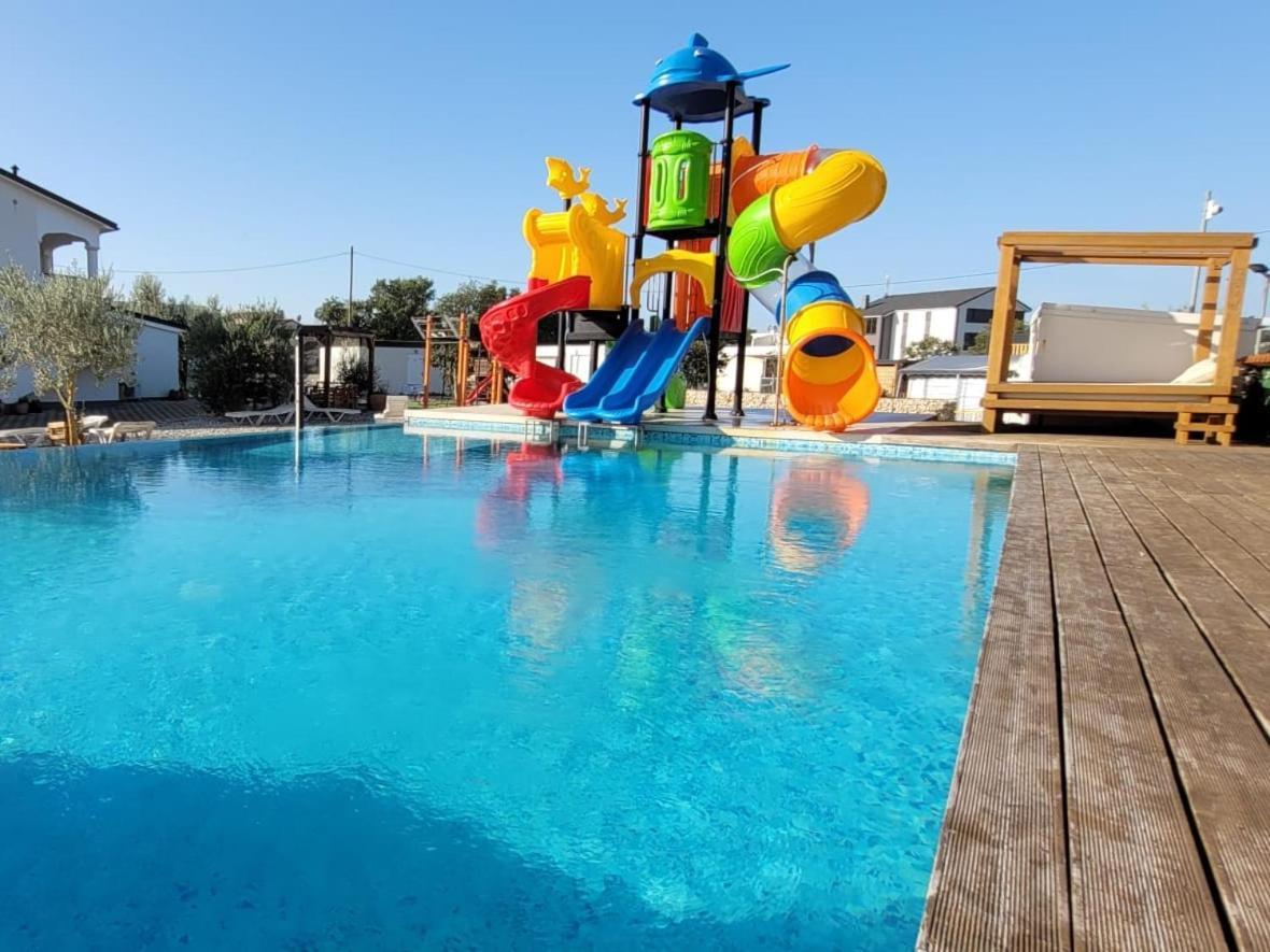 Mobilehome Elena Premium With Pool, Istria Banjole Exteriör bild